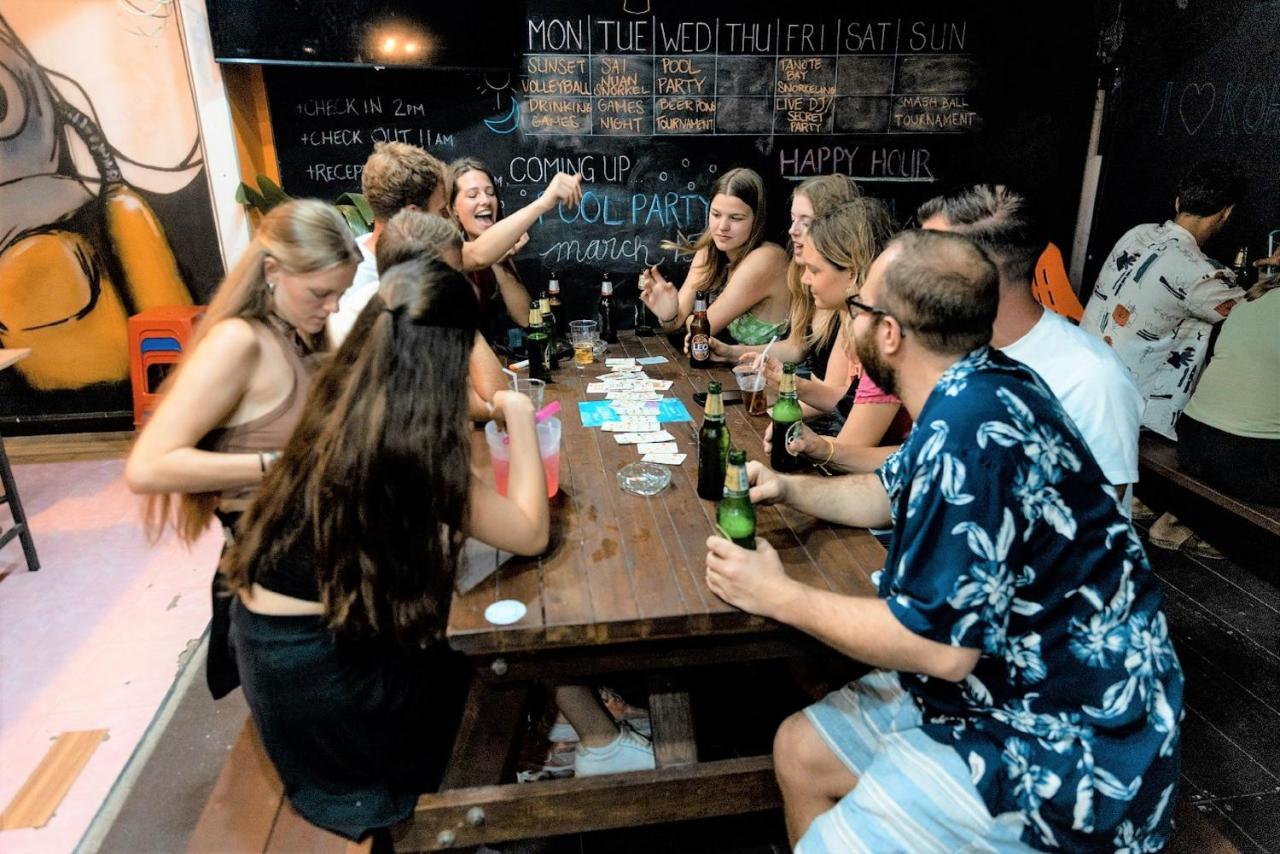 Revolution Koh Tao 호스텔 외부 사진