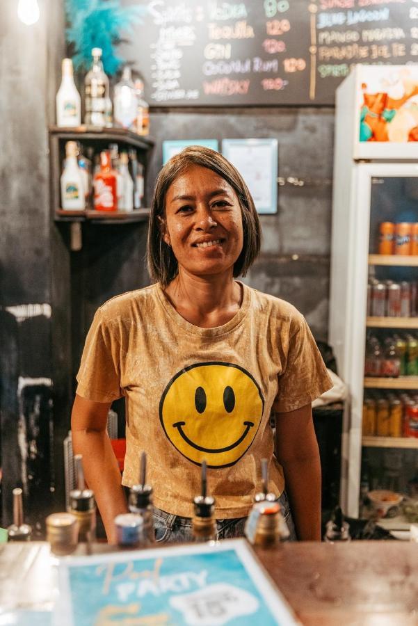 Revolution Koh Tao 호스텔 외부 사진
